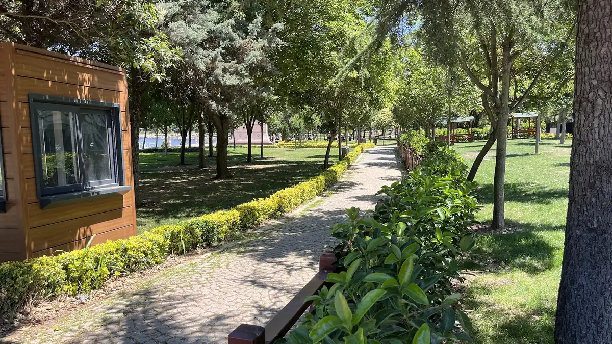 Nuri Killigil Parkı, Beyoğlu